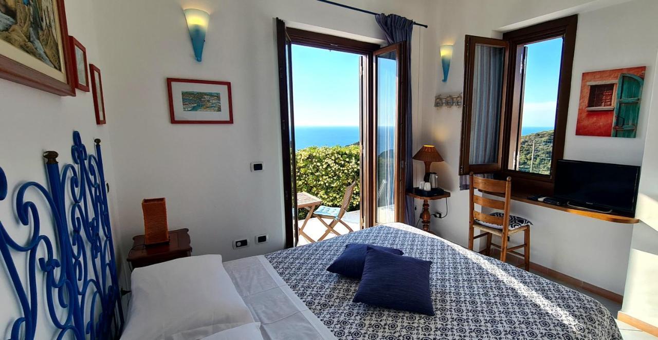 Guest House Villa Il Gabbiano Ponza Exteriér fotografie
