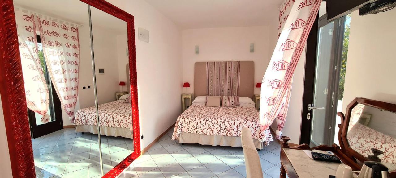 Guest House Villa Il Gabbiano Ponza Exteriér fotografie