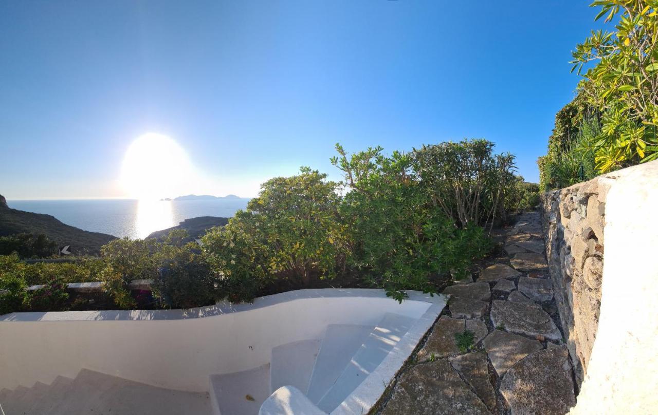 Guest House Villa Il Gabbiano Ponza Exteriér fotografie