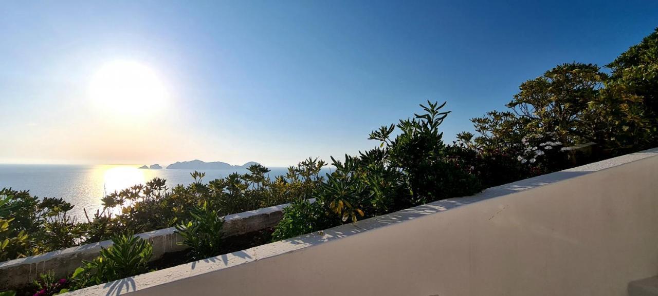 Guest House Villa Il Gabbiano Ponza Exteriér fotografie