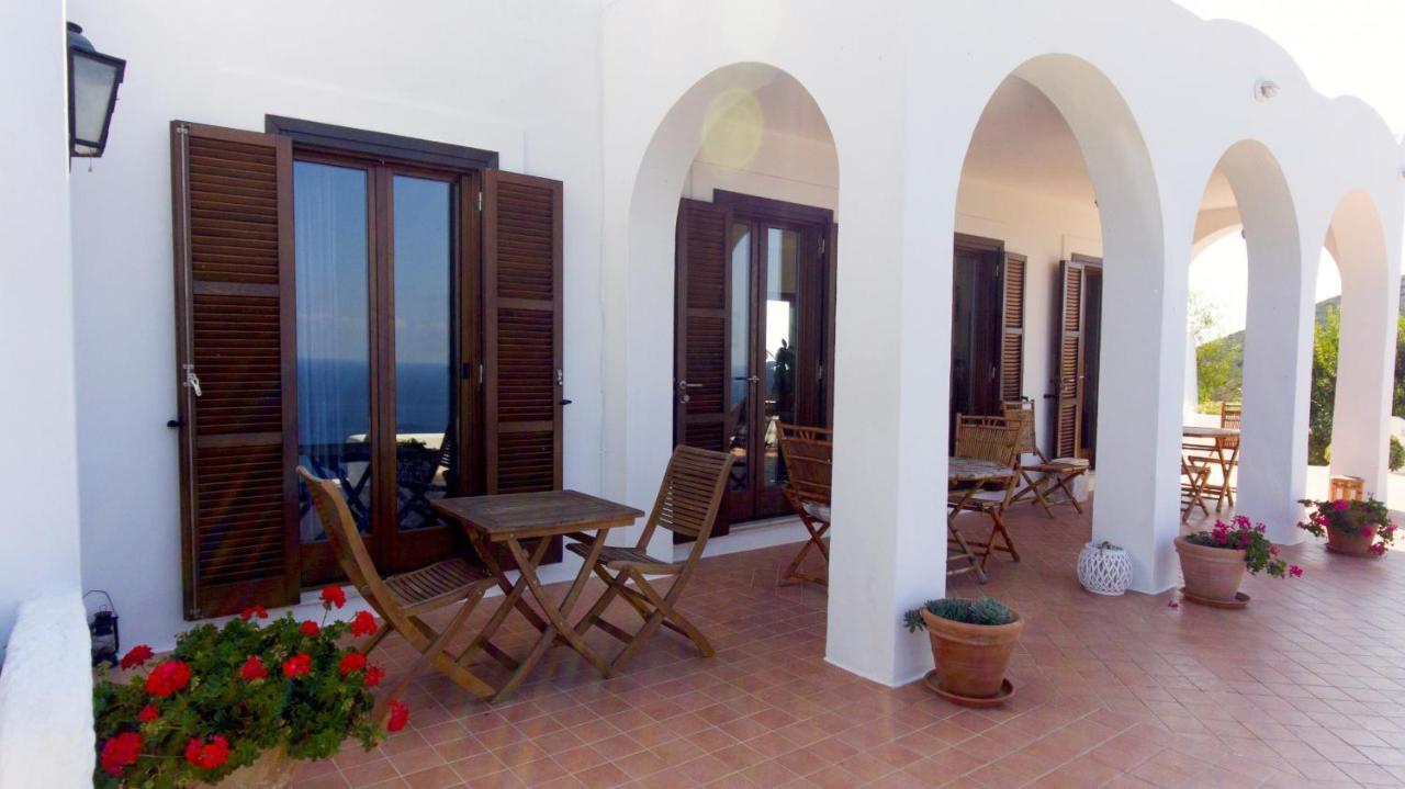 Guest House Villa Il Gabbiano Ponza Exteriér fotografie