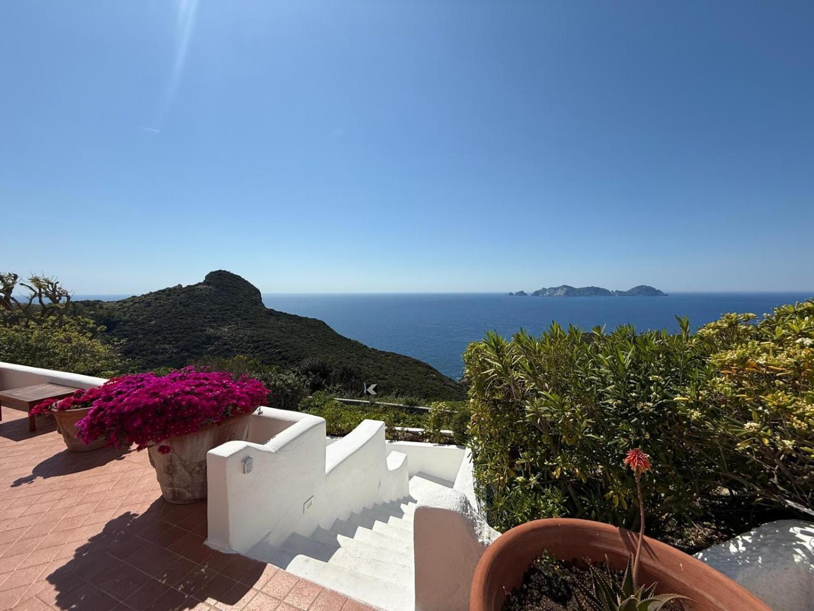 Guest House Villa Il Gabbiano Ponza Exteriér fotografie